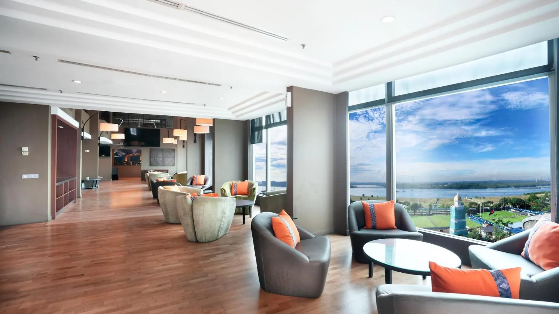 Thistle Johor Bahru 5*,