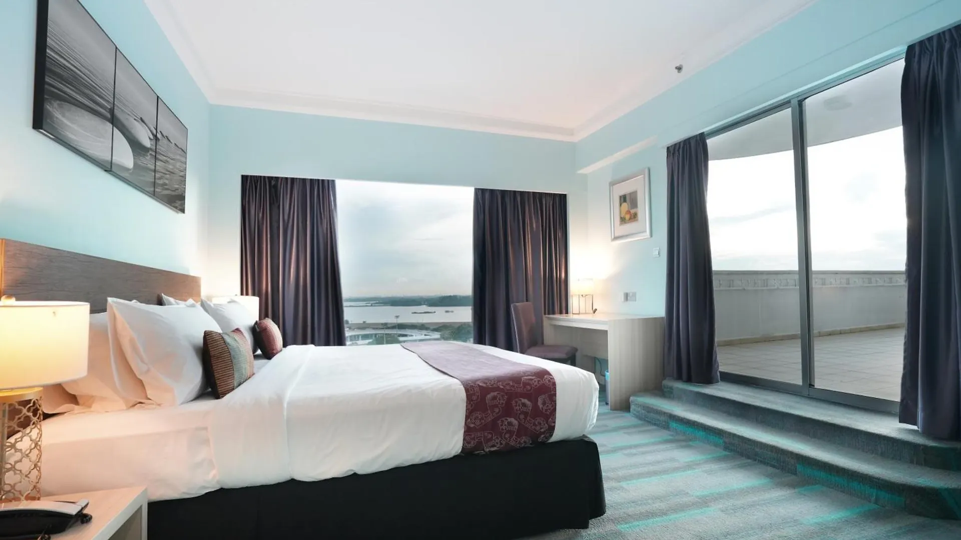 Thistle Johor Bahru 5*,  Malaysia