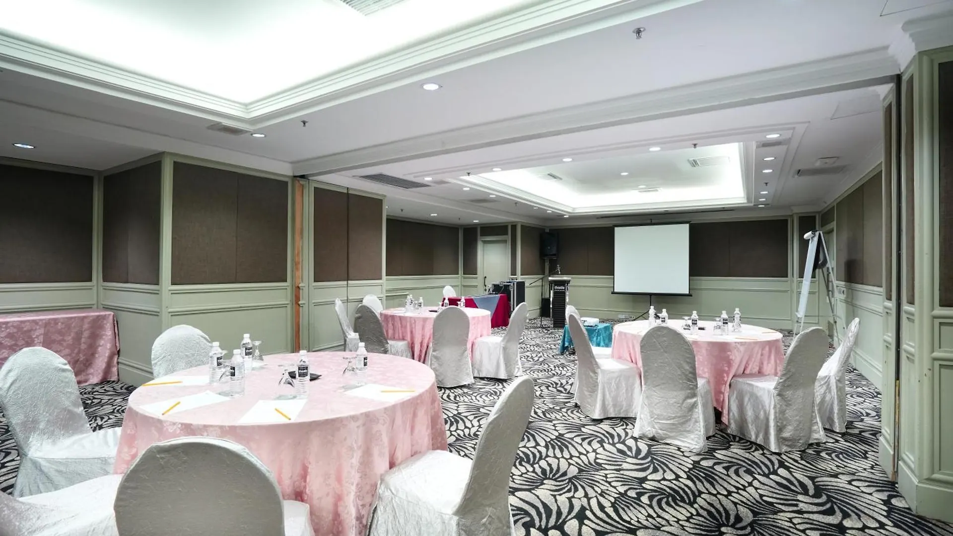 Thistle Johor Bahru Hotell