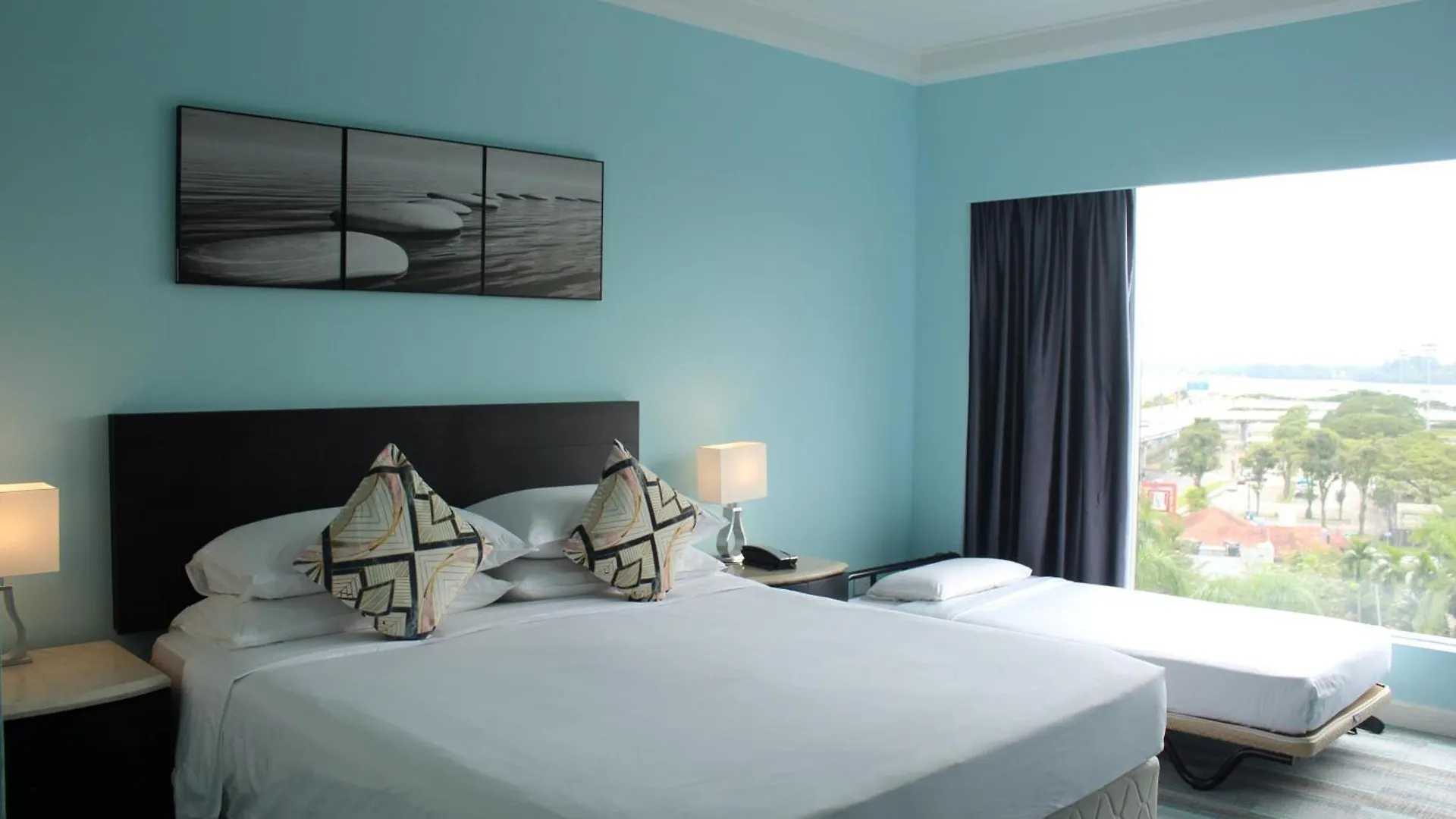 Thistle Johor Bahru 5*,